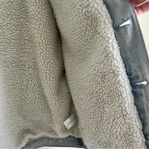 Kendall & Kylie Denim Jacket - Picture 7 of 9